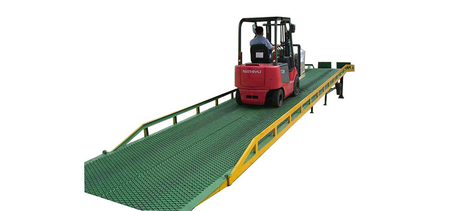 移動(dòng)登車橋